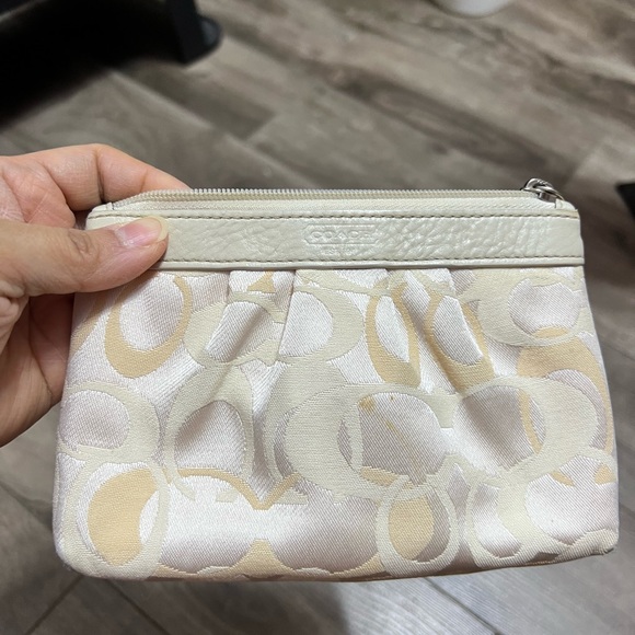 Coach Wristwallet - Picture 5 of 7